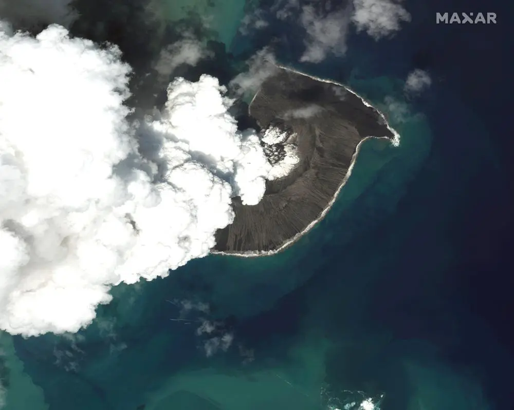 ثوران بركاني بالقرب من تونجا: أضرار جسيمة لثلاث جزر في الأرخبيل
