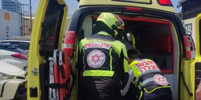 أصيب طفل يبلغ من العمر 8 سنوات بجراح متوسطة بعد سقوطه من ارتفاع في المجلس الإقليمي لخيش