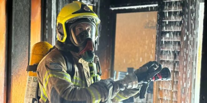 عملت فرق الإطفاء والإنقاذ من محطة الخضيرة على إخماد حريق اندلع في مطعم بيتزا في عرعرة